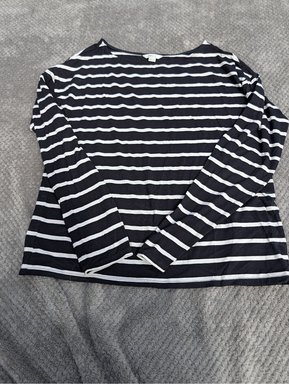 RW&CO. Women's Crewneck Lightweight Long Sleeve Top Size Medium Casual